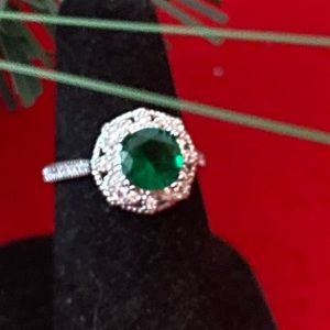 New Gorgeous Sterling Silver Size 6 or 8 Ring!(#254)